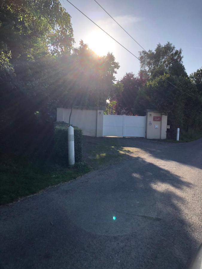 Gite Vickie Livry  Exterior foto